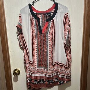 New Directions Boxy Red and Black Short Sleeve Blouse